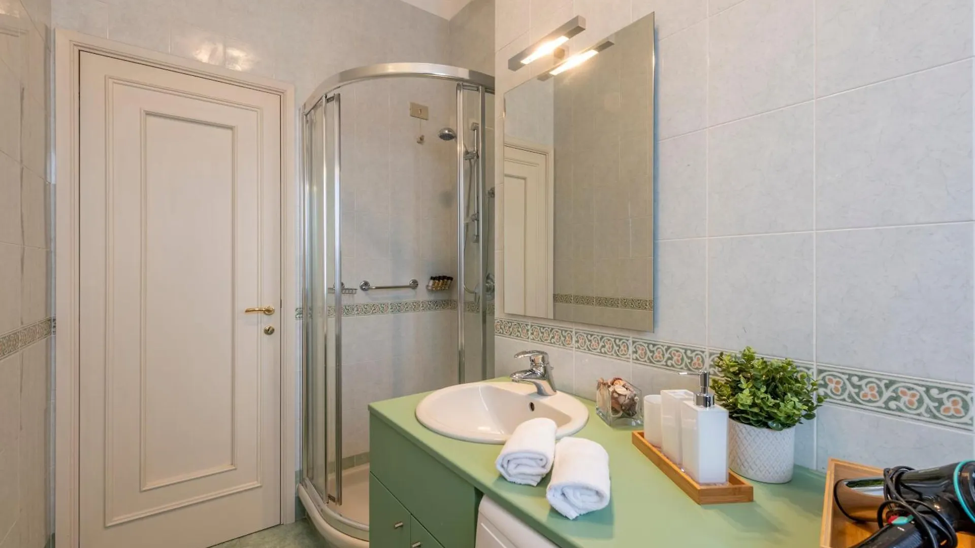 Otto Novembre, 3 Ampio Ed Elegante Con Vista Apartment Milan
